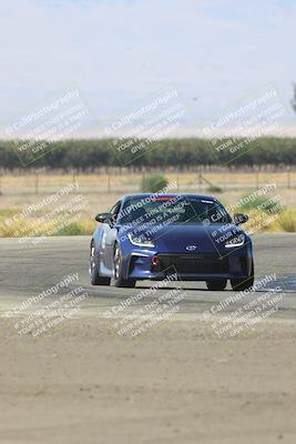 media/Sep-14-2025-Speed Ventures (Sun) [[b2951cd086]]/Orange/Session 2 (Grapevine)/